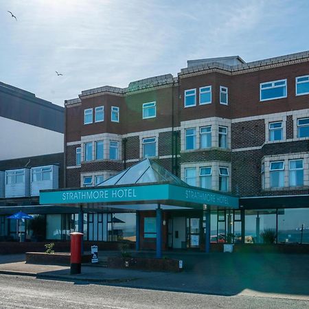 The Strathmore Hotel Morecambe Buitenkant foto