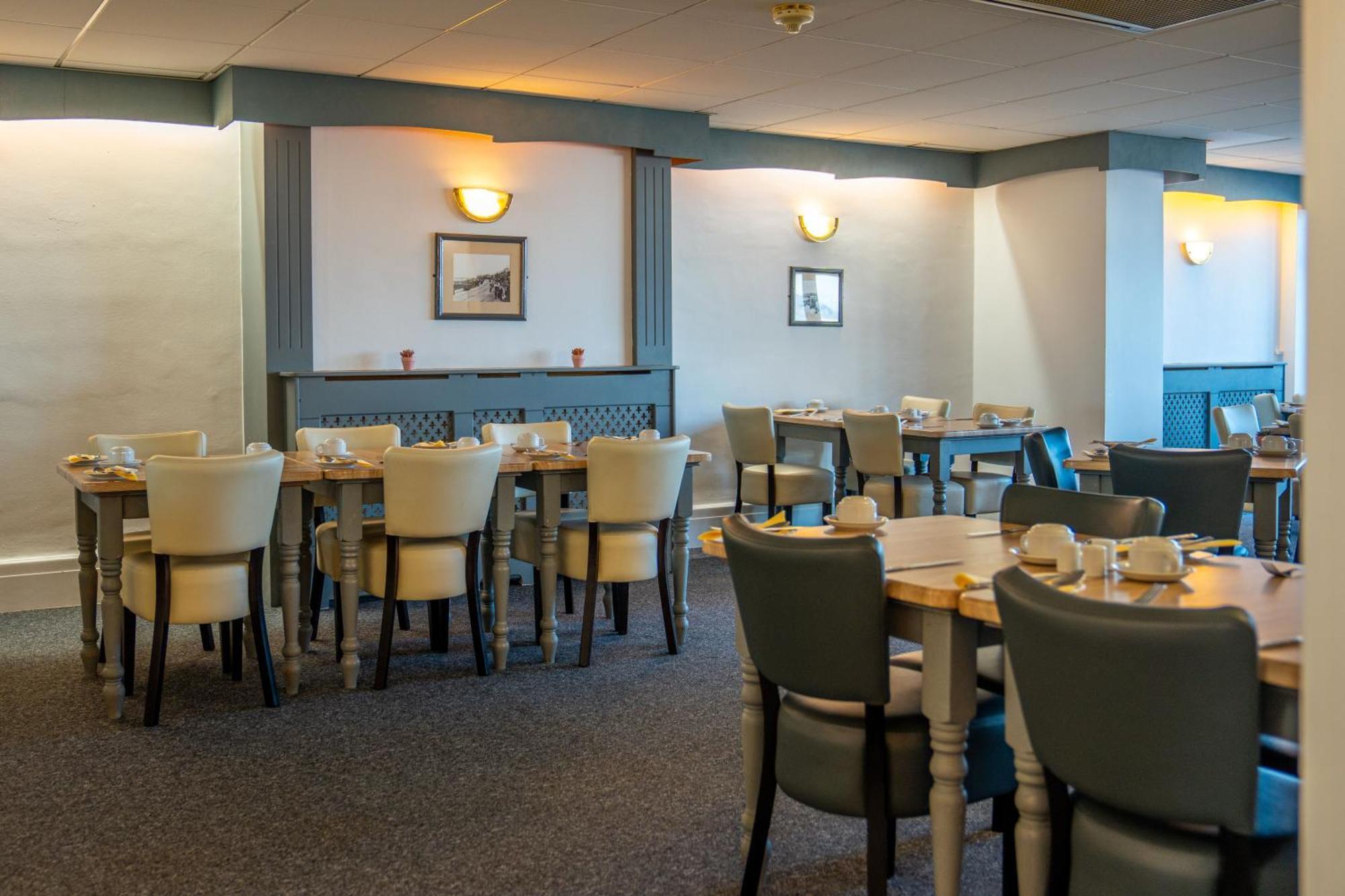 The Strathmore Hotel Morecambe Buitenkant foto
